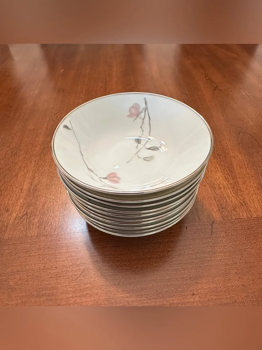 Immaculate 100 Piece Grand Service for 12 MCM Rosenthal Japanese Quince
